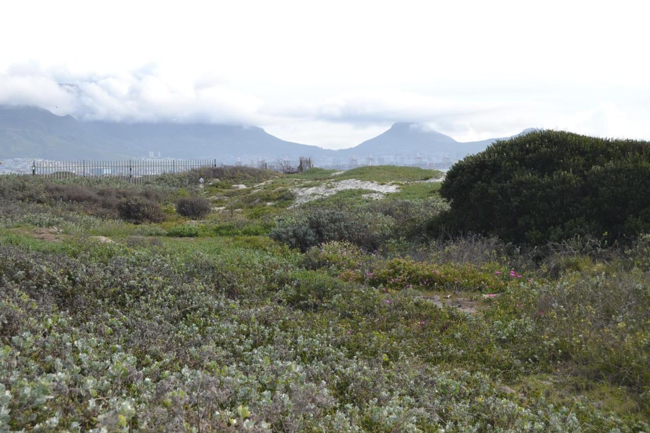 Lagoon Beach Neptune Isle Cape Town Exterior photo